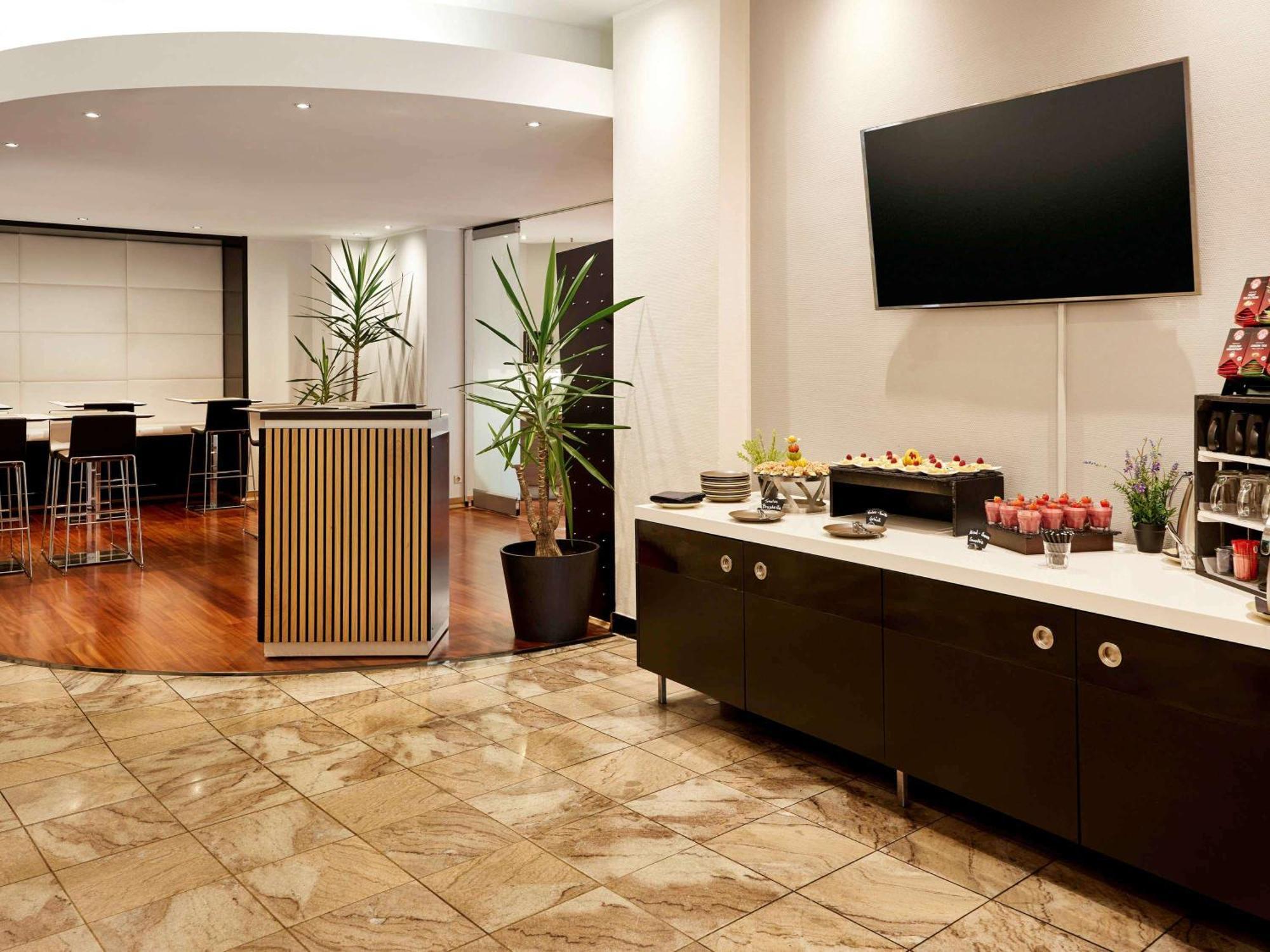 Mercure Center Отель Дюссельдорф
