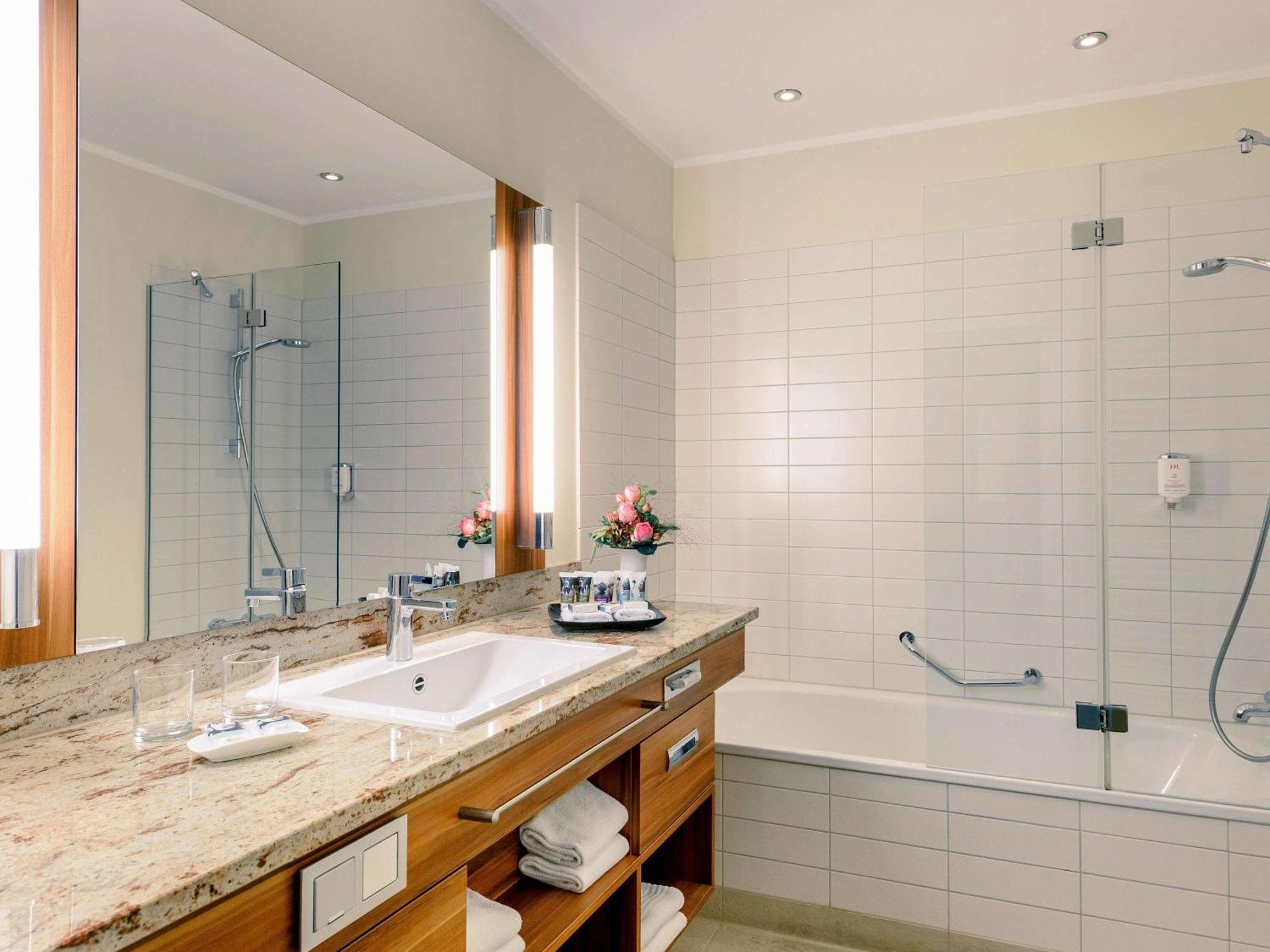 Отель Mercure Center Дюссельдорф